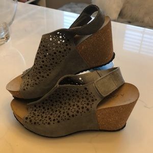 Italian gray leather wedges